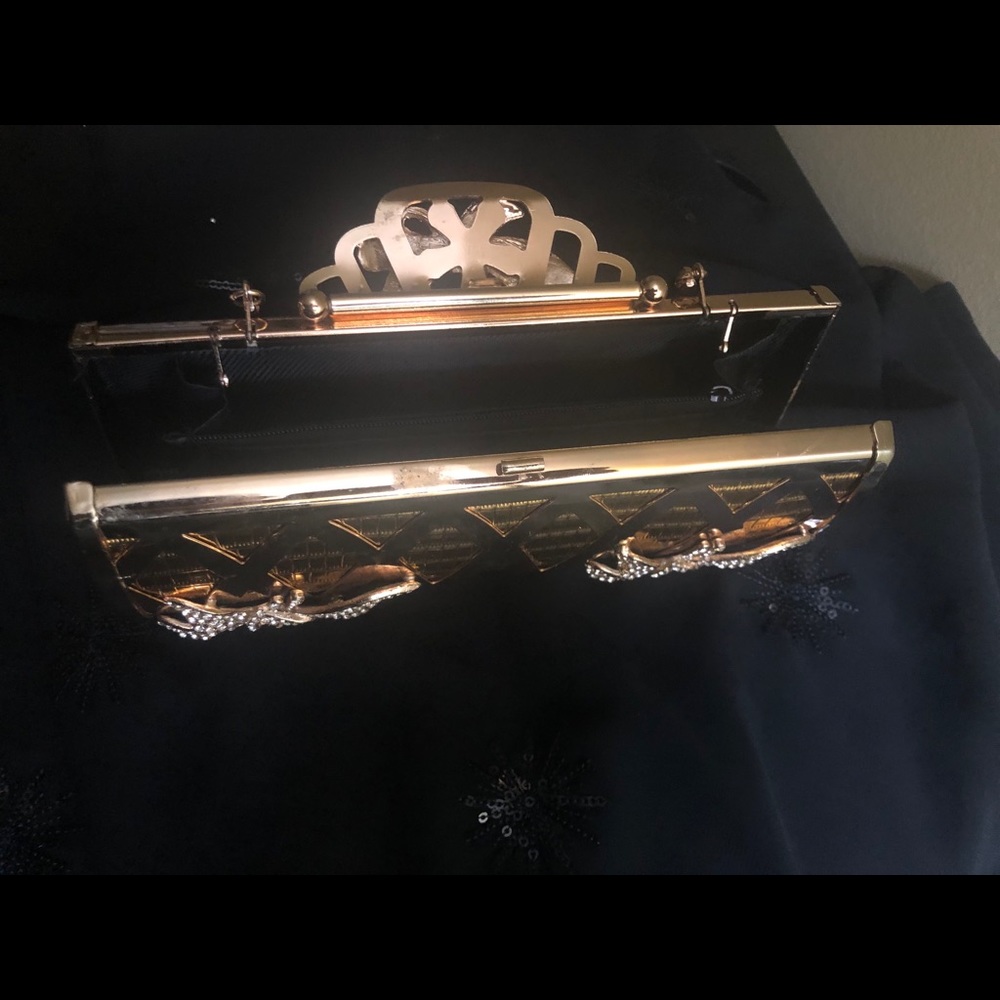 Golden clutch